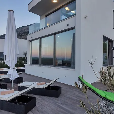 Villa Modern Selina Nera With Heated Pool & Sea View In Makarska