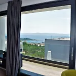Modern Selina Nera With Heated Pool & Sea View In ヴィラ マカルスカ