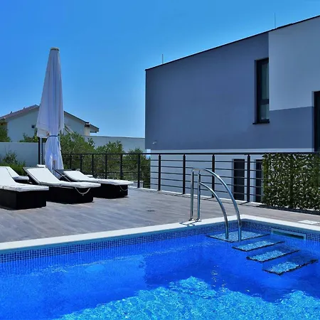 Villa Modern Selina Nera With Heated Pool & Sea View In *