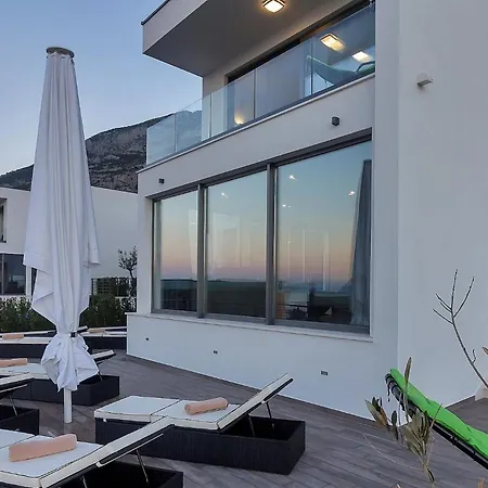 Modern Selina Nera With Heated Pool & Sea View In *