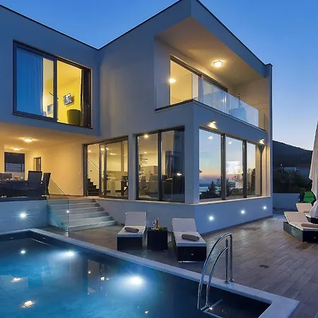 Modern Selina Nera With Heated Pool & Sea View In * Makarska