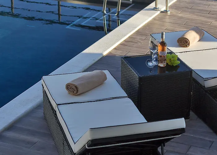 Modern Selina Nera With Heated Pool & Sea View In