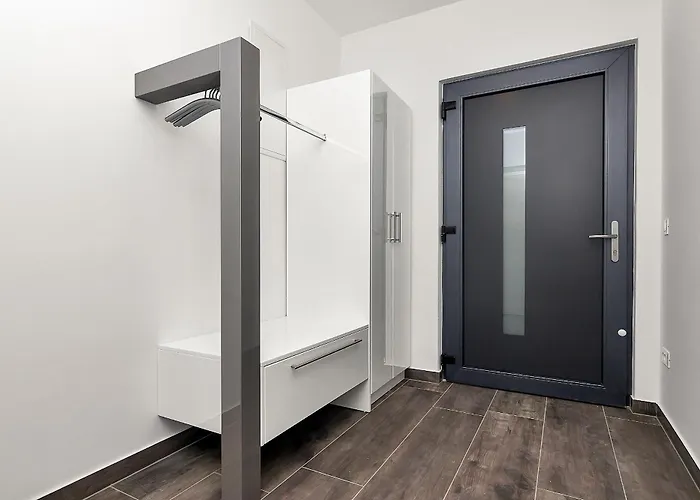 Modern Selina Nera With Heated Pool & Sea View In Villa Makarska