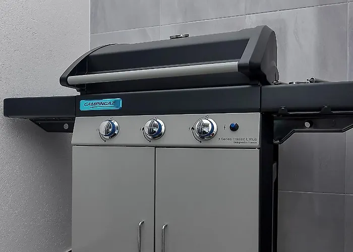 Modern Selina Nera With Heated Pool & Sea View In Μακάρσκα