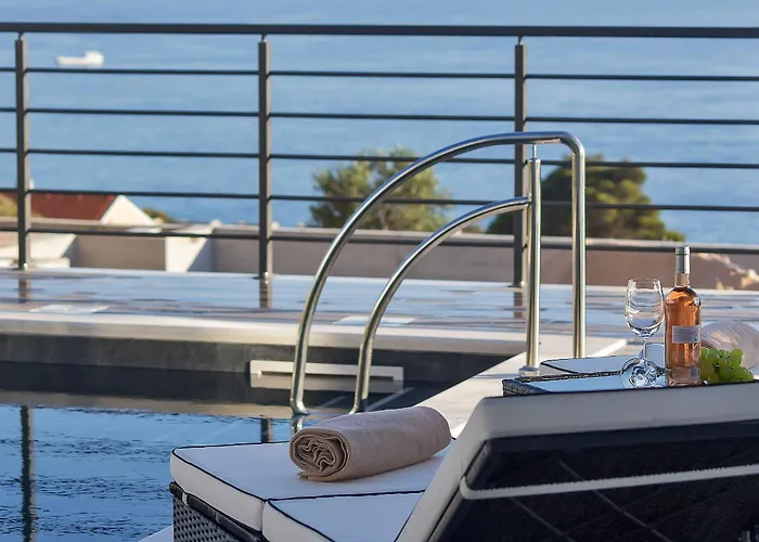 Vila Modern Selina Nera With Heated Pool & Sea View In Makarská