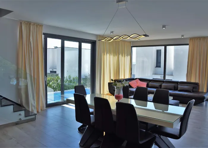 Βίλα Modern Selina Nera With Heated Pool & Sea View In