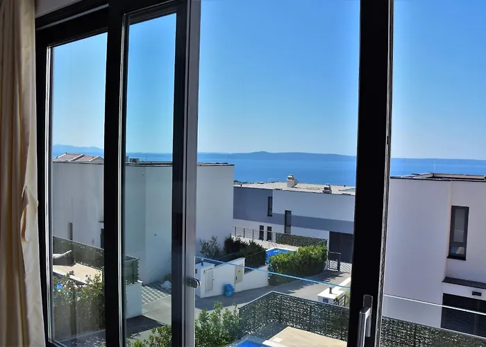 Modern Selina Nera With Heated Pool & Sea View In *