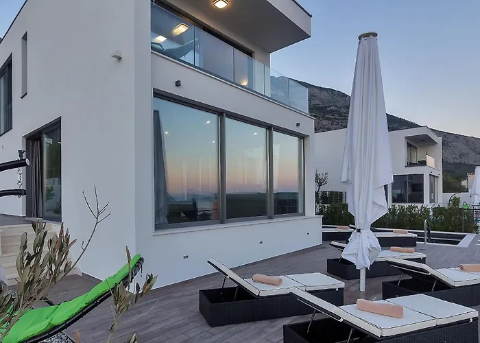 Modern Selina Nera With Heated Pool & Sea View In Βίλα
