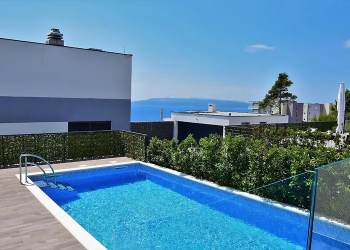 Modern Selina Nera With Heated Pool & Sea View In Villa