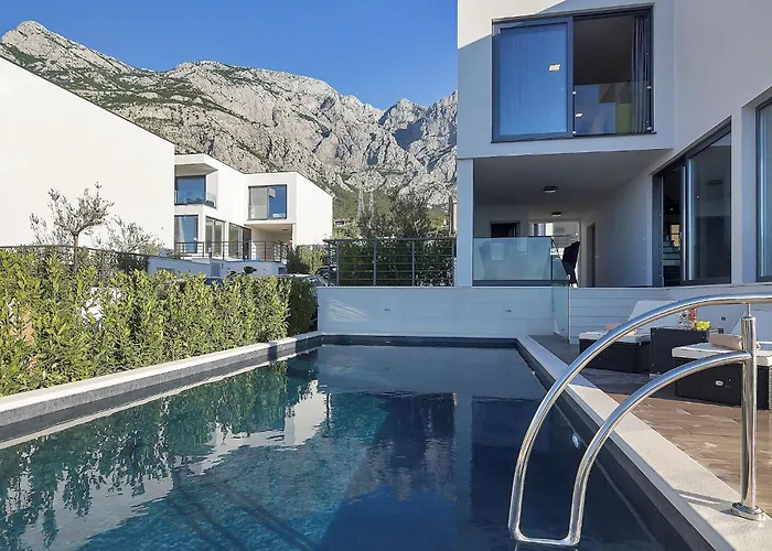 Modern Selina Nera With Heated Pool & Sea View In *