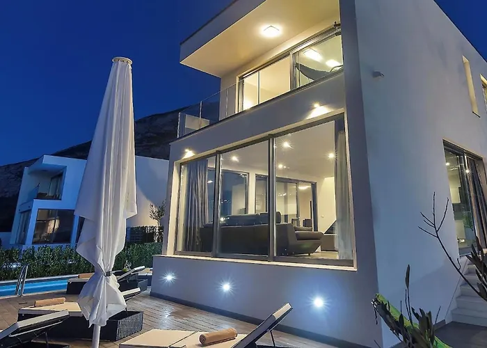 Modern Selina Nera With Heated Pool & Sea View In Μακάρσκα