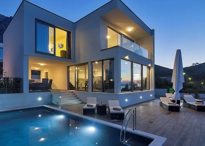 Modern Selina Nera With Heated Pool & Sea View In * Μακάρσκα