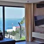 Modern Selina Nera With Heated Pool & Sea View In