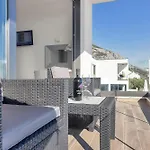 Modern Selina Nera With Heated Pool & Sea View In