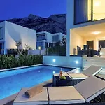 Modern Selina Nera With Heated Pool & Sea View In Makarska