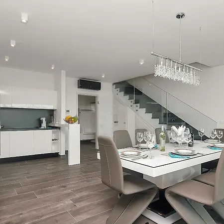 빌라 Modern Selina Nera With Heated Pool & Sea View In 마카르스카