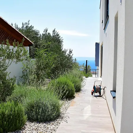 Modern Selina Nera With Heated Pool & Sea View In