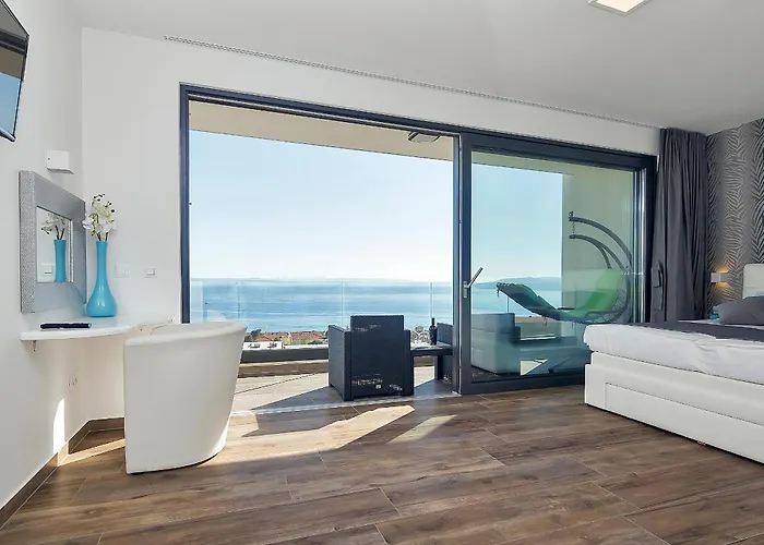 Modern Selina Nera With Heated Pool & Sea View In *