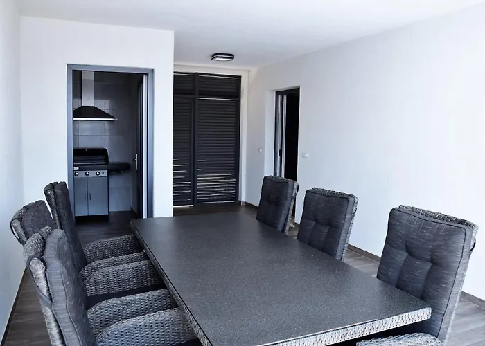 Modern Selina Nera With Heated Pool & Sea View In Villa *